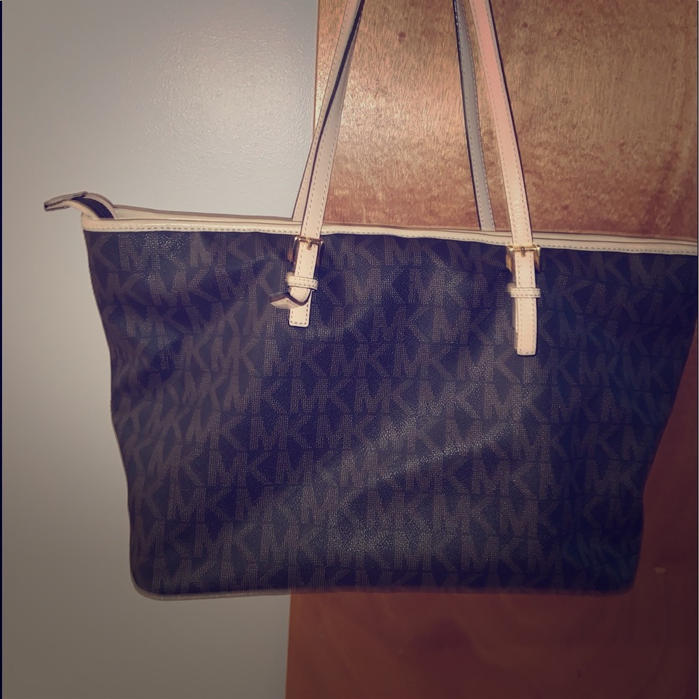 Authentic Micheal Kors Handbag